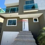 Lindo Sobrado triplex localizado no bairro Uberaba-Curitiba-PR