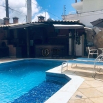 Casa com 4 quartos e piscina na praia da enseada