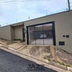 Admirável casa a venda no bairro Jardim Paulista em Tatuí, SP. Possui 3 quartos, sendo uma suíte, cozinha com móveis planejados!