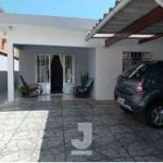 Casa com piscina, localizada no Jardim Anhanguera na requintada cidade de Praia Grande.530.000,00 A 1,5KM DA PRAIA