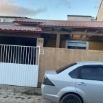 Casa Geminada em São João do Rio Vermelho - Florianópolis, SC