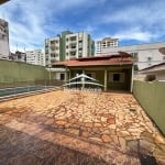 Casa Comercial à Venda em Cuiabá-MT, Bosque da Saúde: 3 Quartos, 1 Suíte, 2 Salas, 5 Vagas de Garagem, 250 m².