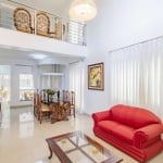 Casa exclusiva com 5 quartos, jardim e amplo quintal