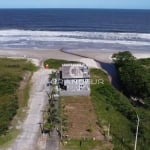 Terreno à Venda a Poucos Metros da Praia em uma Esquina Privilegiada de Guaratuba