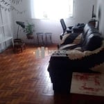 Rua Mendes Tavares - Vila Isabel - Apartamento com 2 quartos, banheiro social, dependência completa