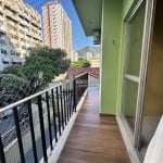 APARTAMENTO A VENDA RUA RIBEIRO GUIMARÃES (SHOPPING TIJUCA) VARANDA, SALA, 2 QUARTOS, TODO MODERNIZADO, INFRAESTRUTURA.