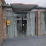 Casa à venda com 3 quartos e 1 sala comercial em Biguaçu/SC.