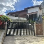 Casa Duplex de 4 quartos, com 164m², à venda em Itaipu, Niterói/RJ