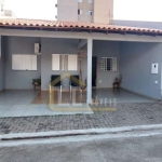 CASA PARA VENDA E LOCAÇÃO EM CONDOMÍNIO FECHADO