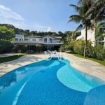 Casa com 6 dormitórios à venda, 573 m² por R$ 9.500.000,00 - Massaguaçu - Caraguatatuba/SP