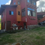 Linda casa à venda com 3 pavimentos, 2 vagas, Terraço e amplo espaço externo na Vargem Pequena, Florianópolis, Santa Catarina