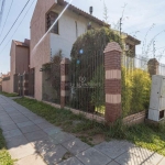 Casa com 3 quartos à venda na Rua Padre João Batista Reus, 2268, Camaquã, Porto Alegre