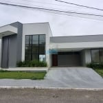 Excelente casa linear no Vale dos Cristais IV - Com 04 suítes, piscina e espaço gourmet