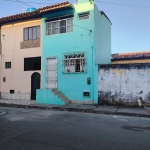 CASA DUPLEX Vende rua Guaratuba duplex 2/4 dois banheiros sala cozinha Valor R$ 170.000 a vista não tem Registro só a vista