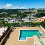 Sobrado à Venda com 5 Dormitórios, Amplo Quintal com Piscina e Área Gourmet no Condomínio Fechado Santa Helena 3 em Bragança Paulista!!