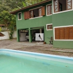 Casa com 4 dormitórios no Rio Tavares