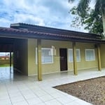 Casa Com 03 Dormitórios, Amplo Espaço De Quintal No Baln. Cambiju!