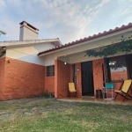 Casa  à venda em Xangri-lá, Centro - Banheiro social, Lavanderia, Lareira e Churrasqueira