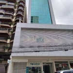 Sala Comercial, 2 banheiros, cozinha e 1 vaga- Centro