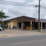 IMÓVEL DE ESQUINA EM RUA COMERCIAL