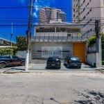 Imóvel de esquina no Jardim das Acácias. Frente de 22 m para Rua Raposo Tavares. AU: 330, AT 427 m²