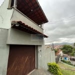 Casa Térrea com 4 quartos e 3 vagas. 150 m² de área útil