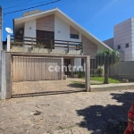 Casa 4 dormitórios com piscina