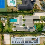 Casa à venda no Condomínio Fazenda Villa Real, com 720m² de área construída e 3.071m² de terreno.