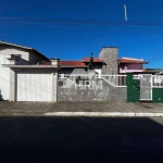 casa com sala comercial a venda