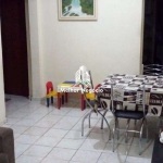 Apartamento à venda no Condomínio Europa, Vila Marieta – Campinas/SP Apartamento com 2 dormitórios, 1 banheiro e 1 vaga de garagem.