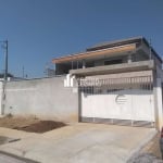 Sobrado com 04 dormitórios sendo uma suíte à venda, 272m² por R$ 600.000,00 - Jardim Oásis - Taubaté - SP