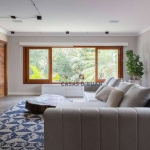 São 450m2 de terreno com muito conforto e bem estar! Tudo que você busca está disponível nessa linda casa, que acaba de ficar pronta!