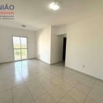 Apartamento com 3 dormitórios (sendo 01 suíte), área de lazer, elevador e 02 vagas de garagem.