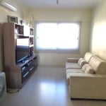 LOCAÇÃO - Apartamento de 1 dormitório, EQUIPADO e mobiliado, com 54m2prvs., no Menino Deus, em Porto Alegre/RS.