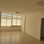 Apartamento à venda  com 3 quarto(s)