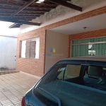 Casa em Paulicéia, São Bernardo do Campo: 5 dormitórios, 2 suítes, 4 banheiros por R$ 770.000 para venda e locação