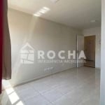 Apartamento a venda - Jardim Centenário