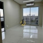 Sala comercial para locação no Condomínio Infinity Trade Center - 34m² - 1 banheiro - ar condicionado - sacada - 1 vaga - no Ipiranga