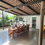 CASA DE RUA - APARECIDA DE GOIANIA  AV G (Av. RUDÁ), 3 QTOS 250M2