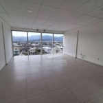 Sala para alugar com 49m² por R$2200/mês no Recreio dos Bandeirantes - Rio de Janeiro / RJ.