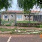 Casa para Venda em Campo Mourão, Centro, 3 dormitórios, 1 suíte, 3 banheiros, 1 vaga