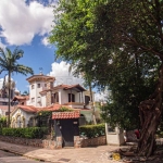 Casa em condomínio fechado com 3 quartos para alugar na Rua Eça de Queiroz, 530, Petrópolis, Porto Alegre