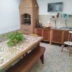 Casa na Vila Oliveira com 3 dormitórios sendo 2 suíte, espaço gourmet com churrasqueira