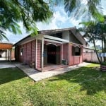 Casa com espaço de terreno edícula em Ipanema