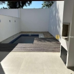 Residência Exclusiva com Design Sofisticado e Lazer Completo no Coração do Bairro Atiradores