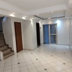 Sobrado em condomínio no Cajuru, com 3 dormitórios à venda, 130m² por R$425.000