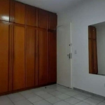 Apartamento (Padrão), com 3 quartos e 2 banheiros à Venda, 40 m² em São Paulo/SP