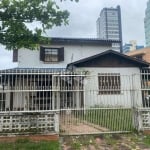 CASA / SOBRADO COM 3 DORMITÓRIOS /QUARTOS 2 SUÍTES a VENDA  R$ 2.500.000,00  PÉ NA AREIA TORRES