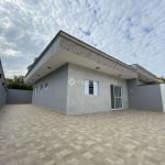 Casa à Venda com 2 quartos, 2 banheiros, 2 vagas e 63m² por R$ 650.000