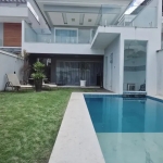 Casa com 4 Quartos e 6 banheiros para Alugar, 330 m² por R$ 14.000/Mês